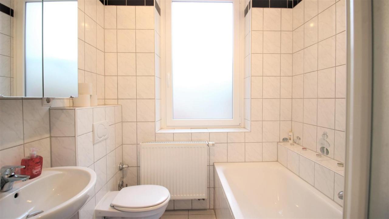 Privatzimmer Nahe Bahnhof Und City Wurzburg Ngoại thất bức ảnh
